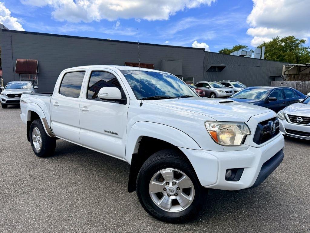 Toyota Tacoma PreRunner Double Cab V6 5AT 2WD 2014