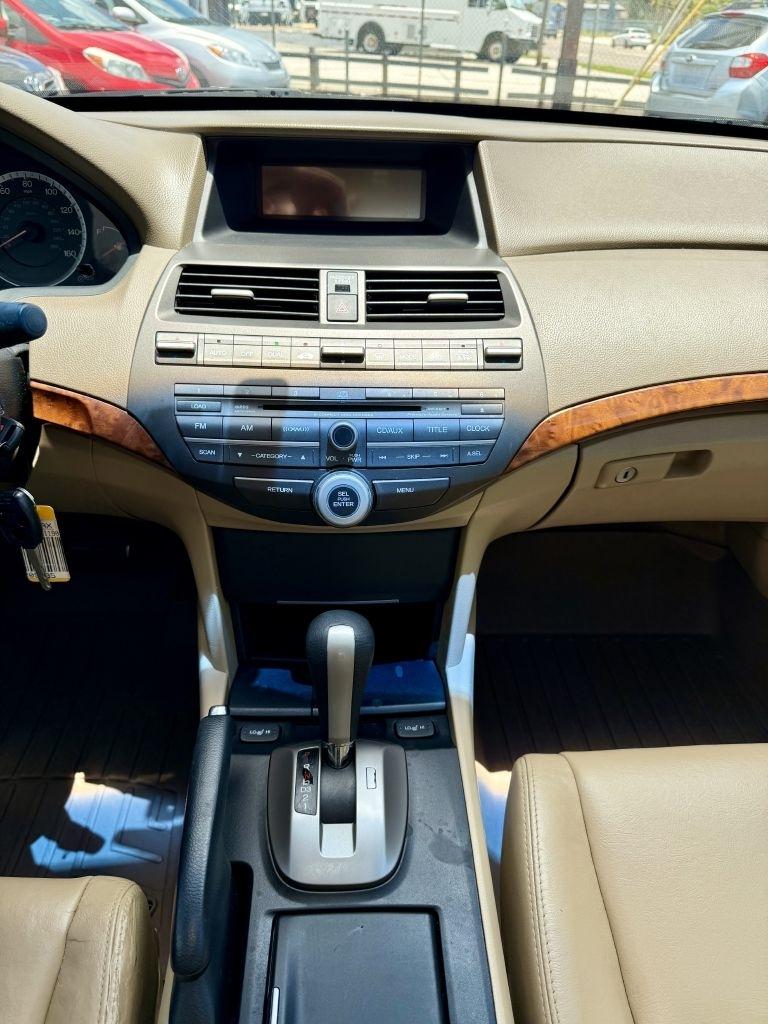 Honda Accord EX-L Sedan AT 2009