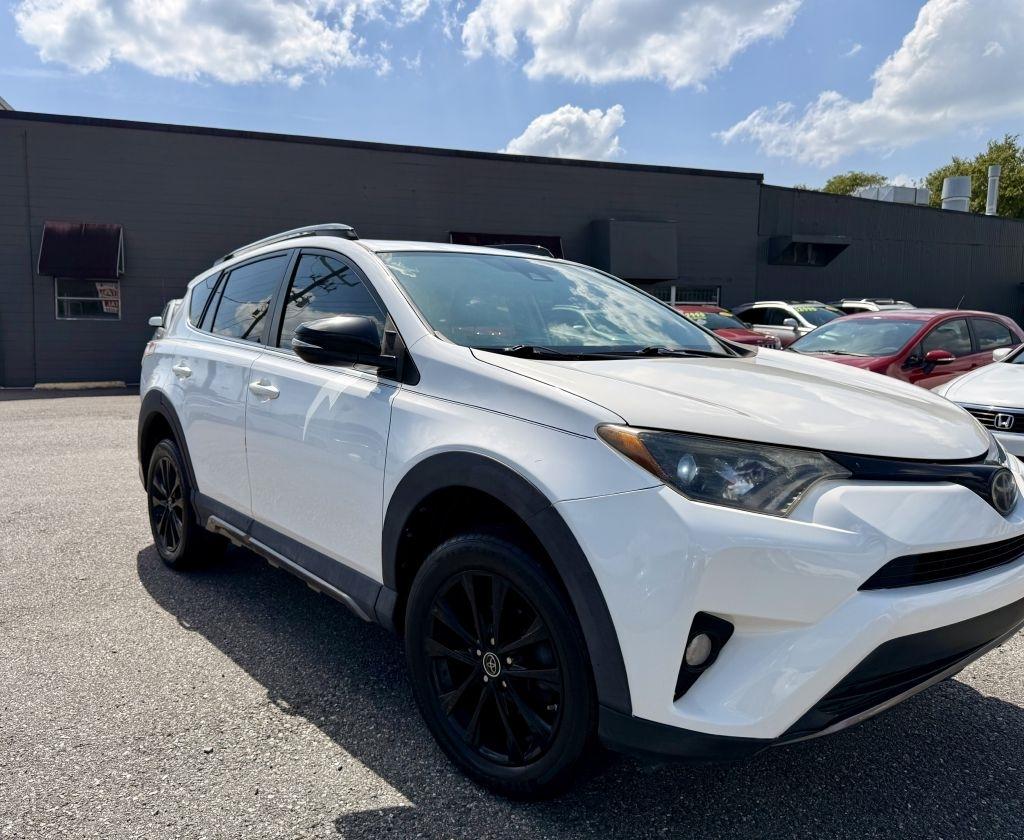 Toyota RAV4 XLE AWD 2018