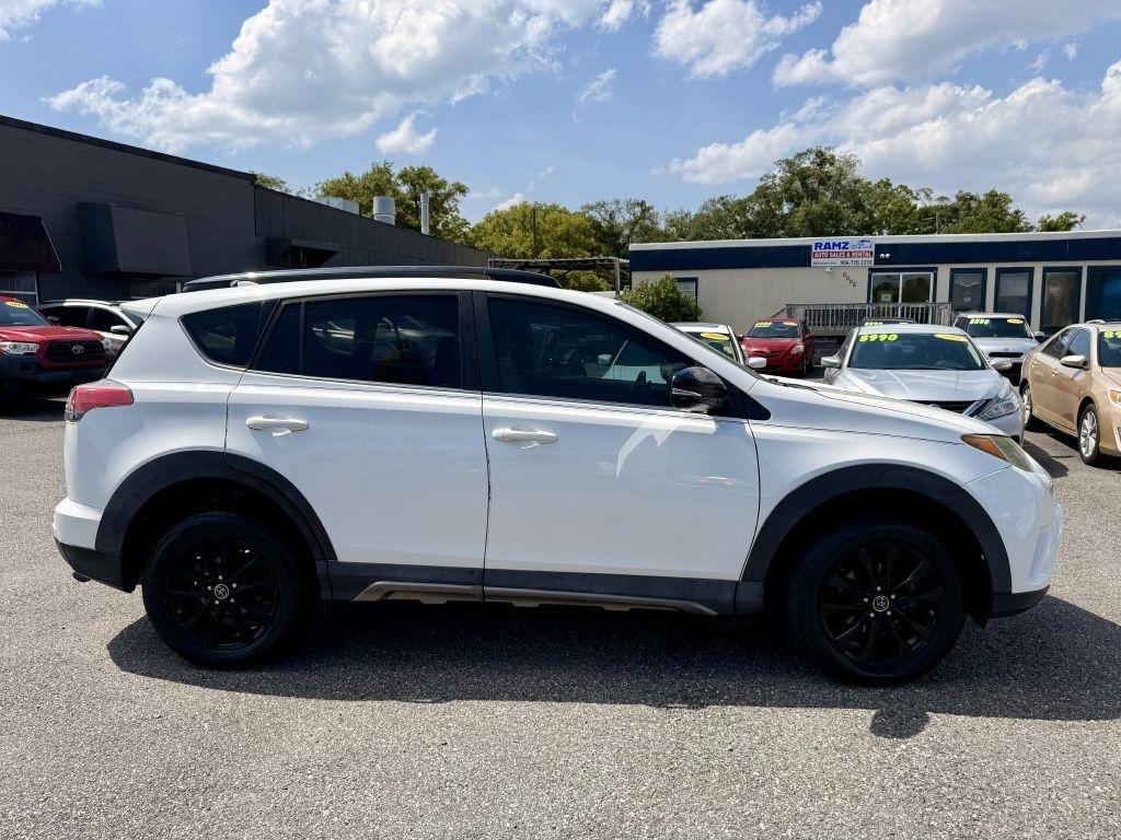 Toyota RAV4 XLE AWD 2018