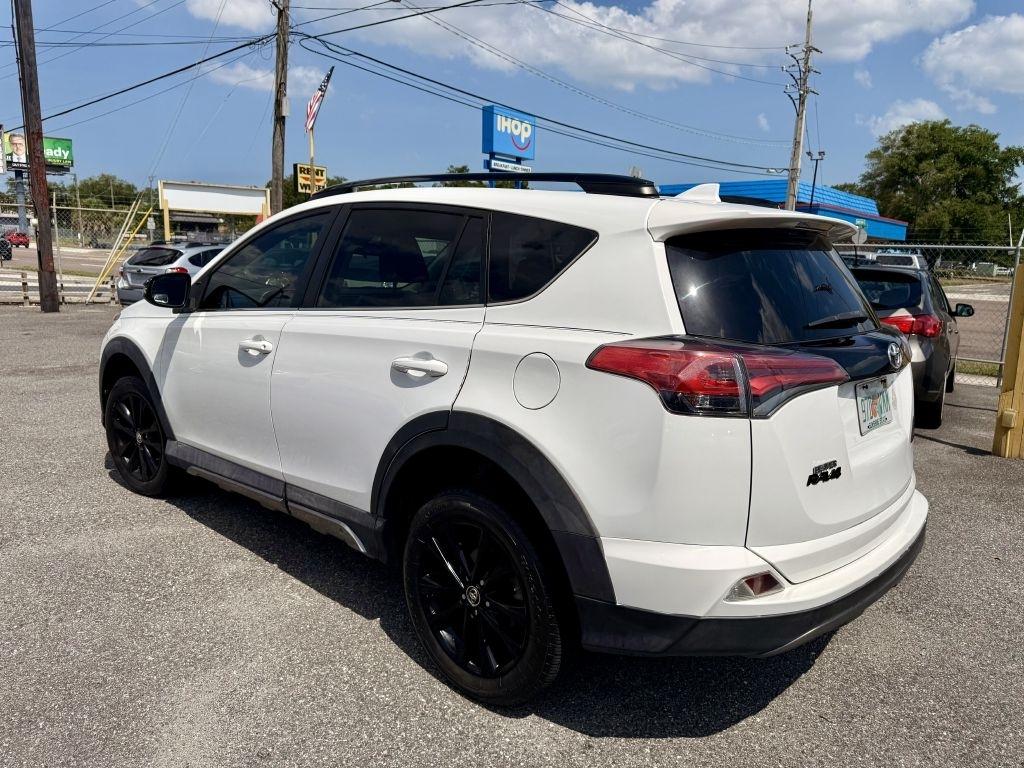 Toyota RAV4 XLE AWD 2018