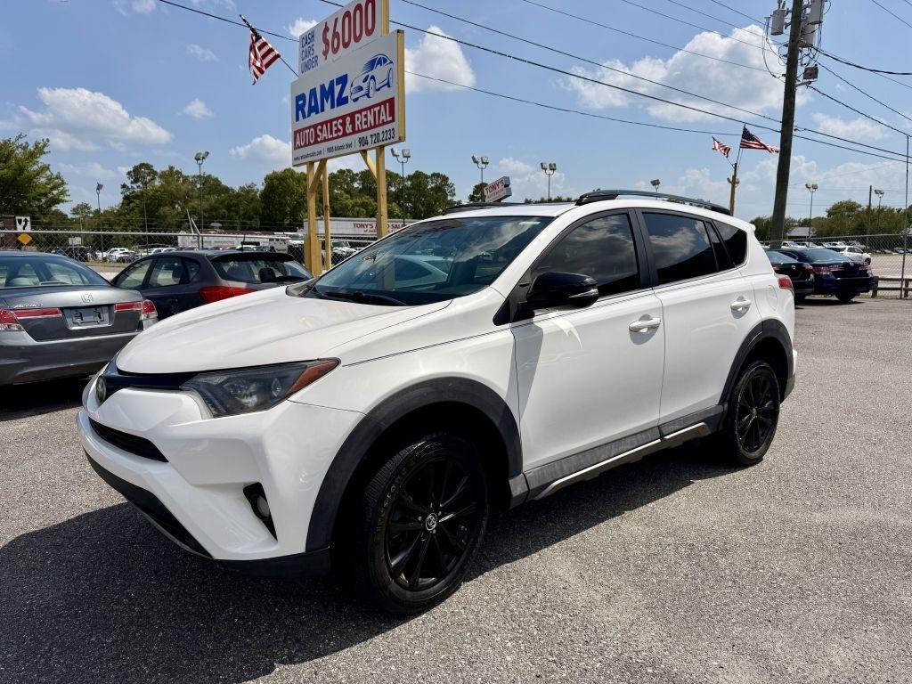 Toyota RAV4 XLE AWD 2018