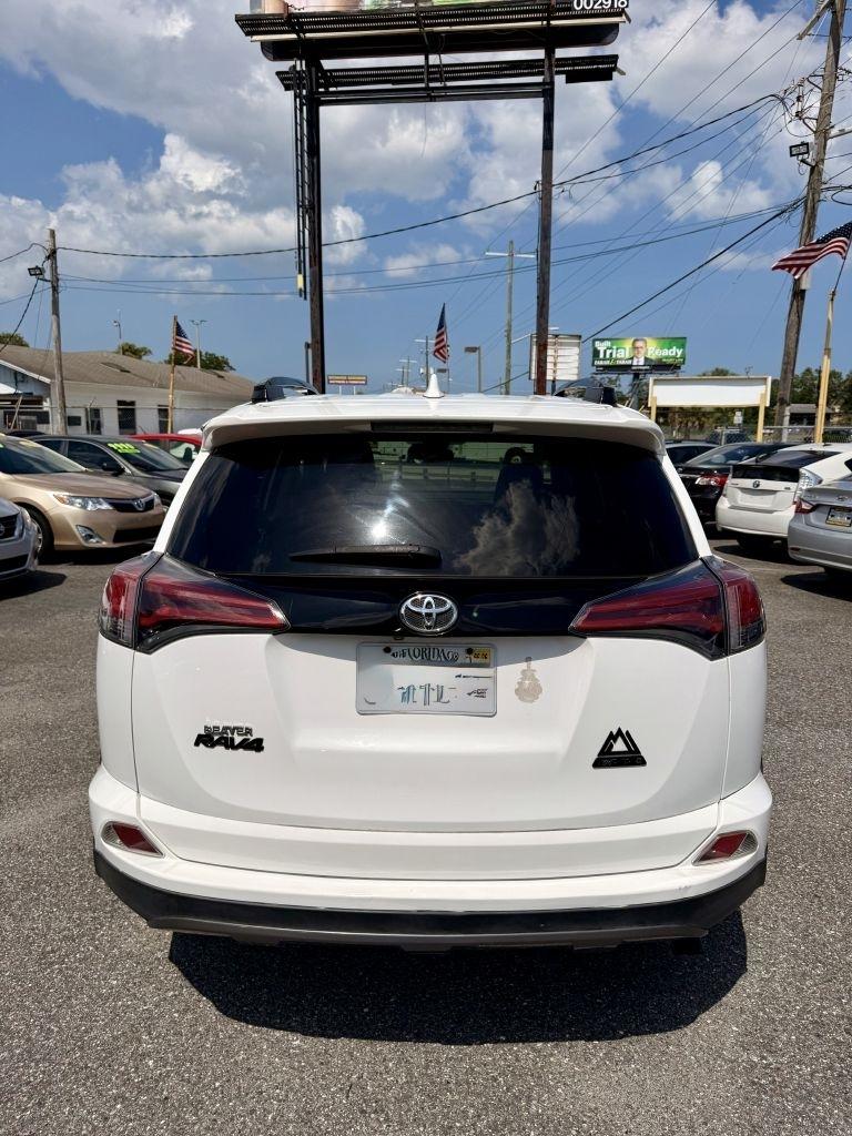 Toyota RAV4 XLE AWD 2018