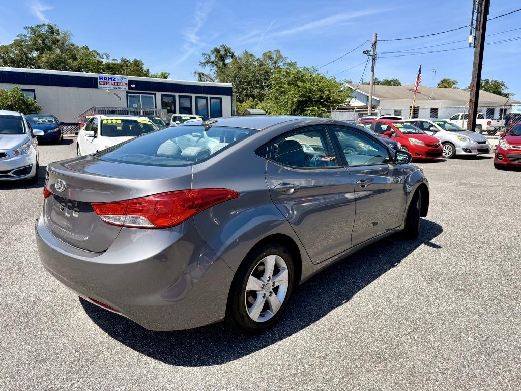 Hyundai Elantra GLS M/T 2013