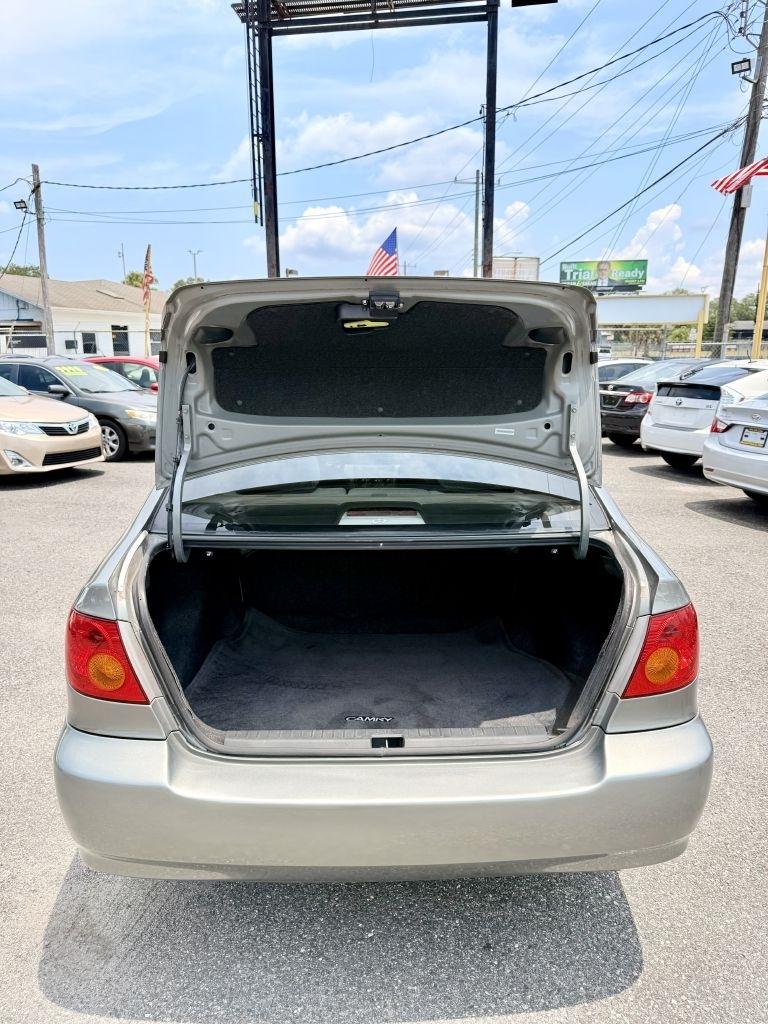 Toyota Corolla CE 2004