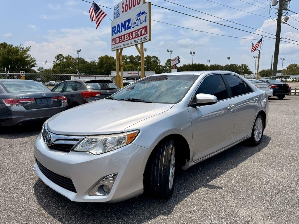 Toyota Camry SE 2012