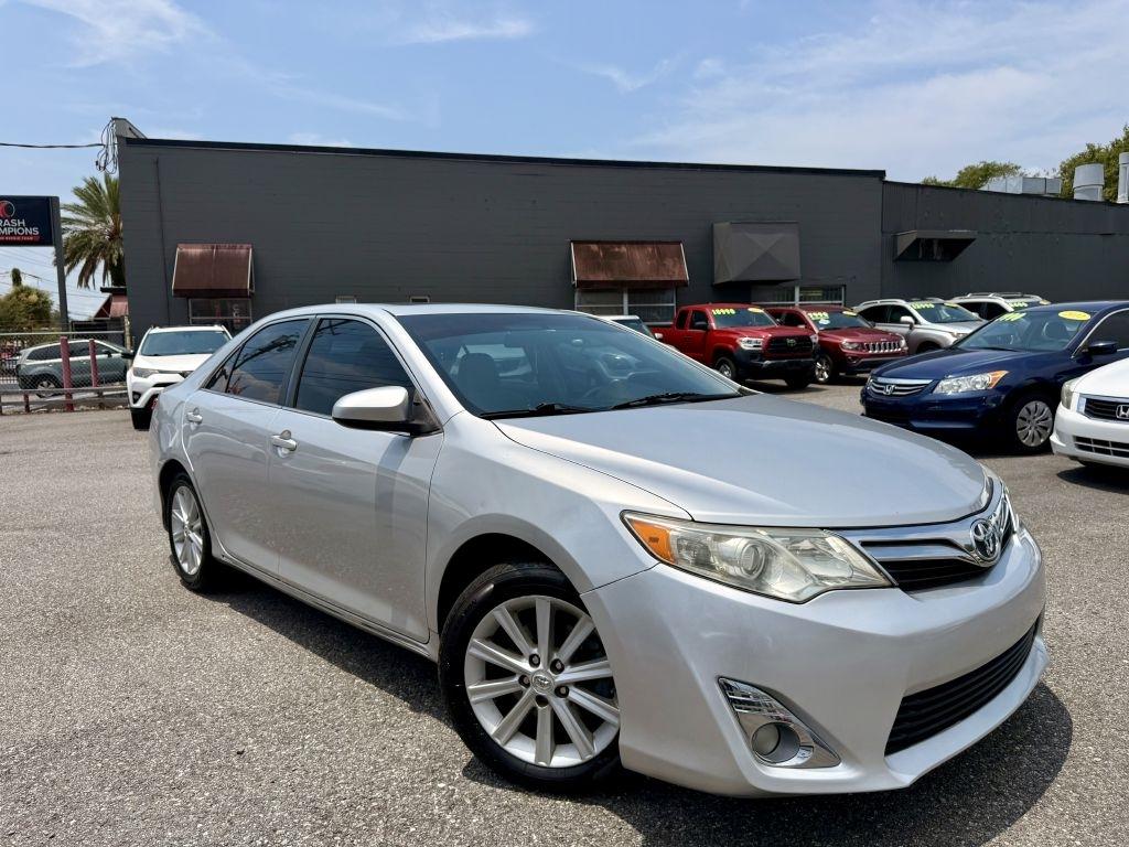 Toyota Camry SE 2012
