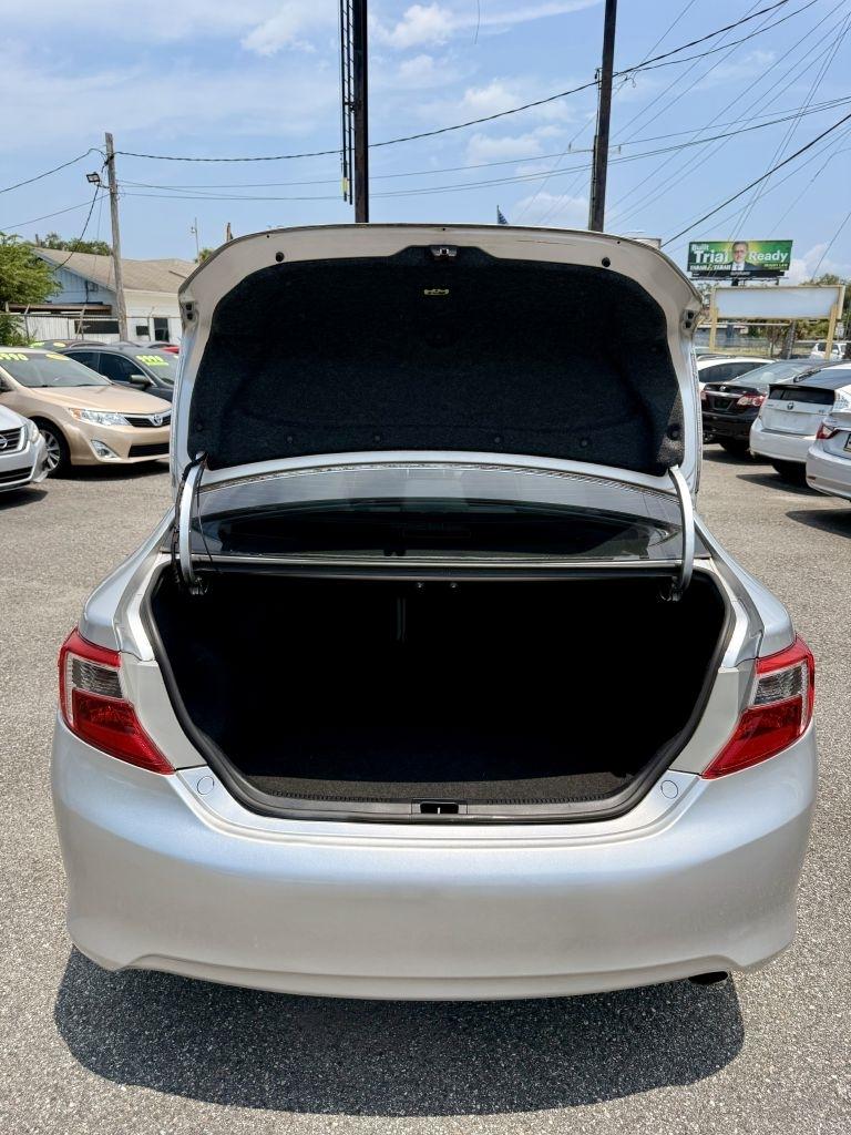 Toyota Camry SE 2012