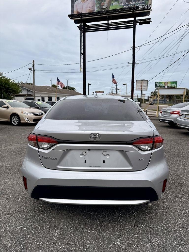 Toyota Corolla LE 2022