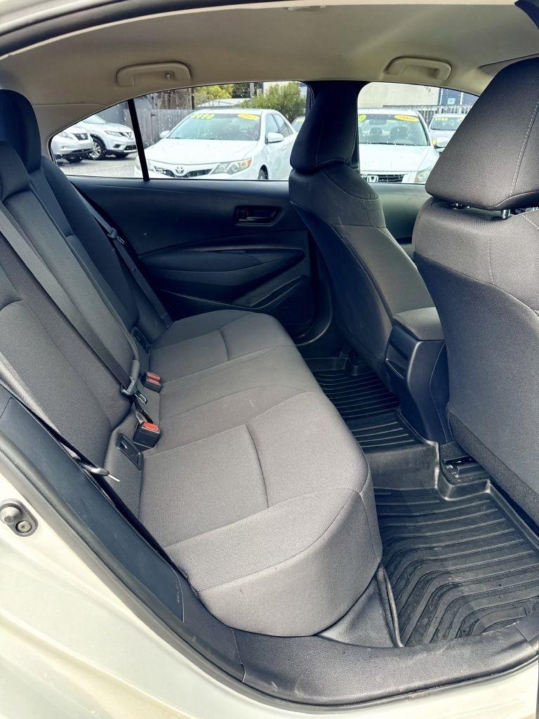 Toyota Corolla LE 2022