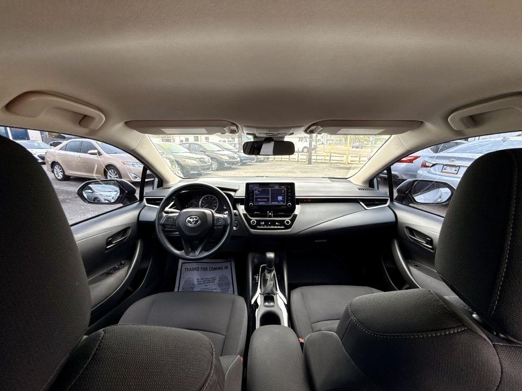 Toyota Corolla LE 2022