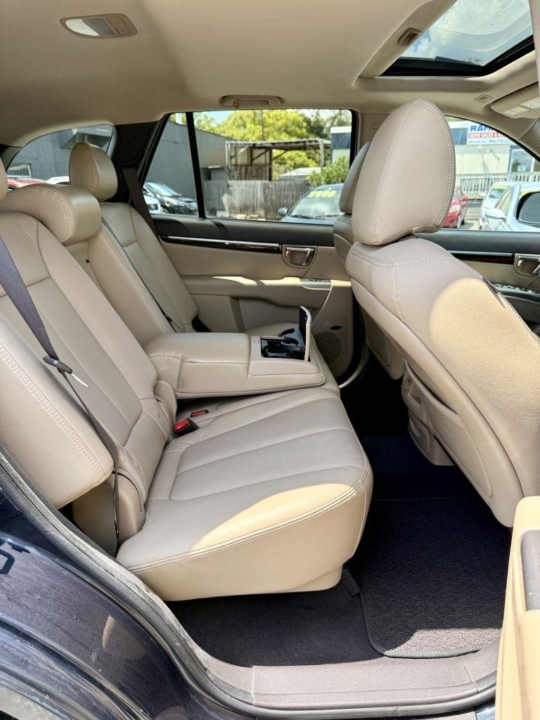 Hyundai Santa Fe Limited 3.5 FWD 2011