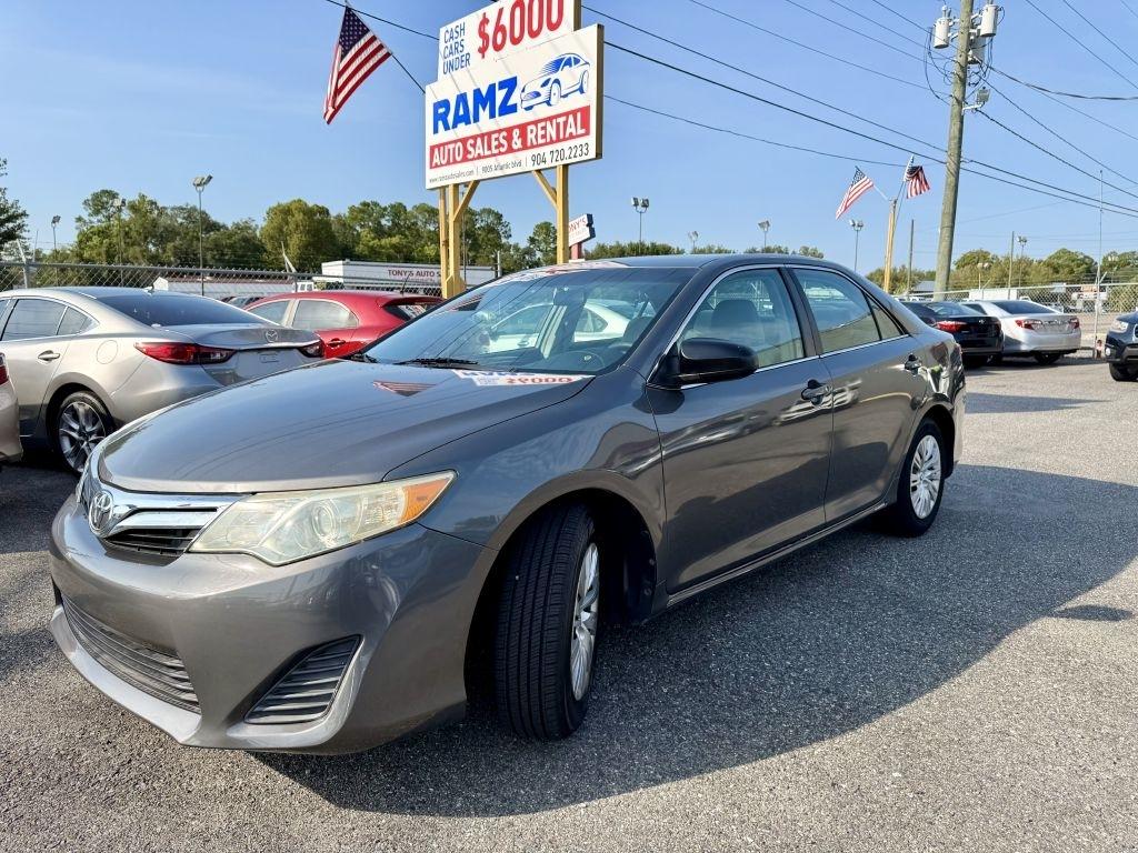 Toyota Camry SE 2012