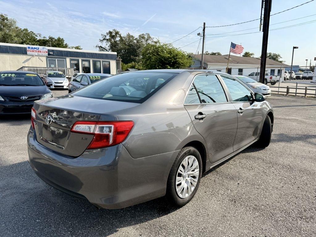 Toyota Camry SE 2012