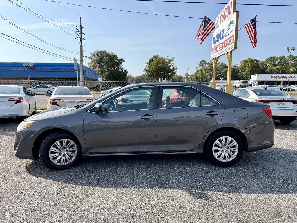 Toyota Camry SE 2012