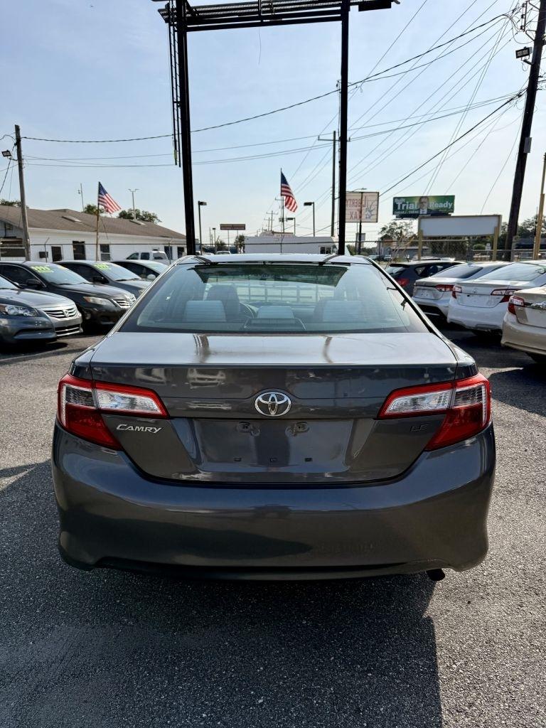 Toyota Camry SE 2012