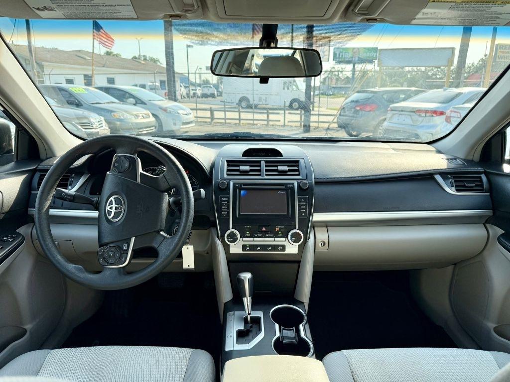 Toyota Camry SE 2012