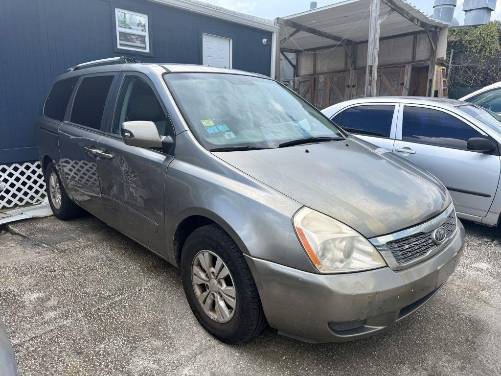 Kia Sedona LX LWB 2012