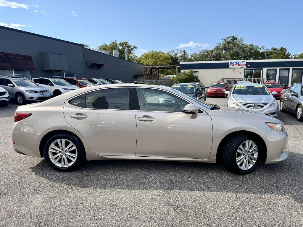 Lexus ES 350 Sedan 2014