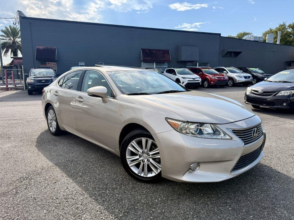 Lexus ES 350 Sedan 2014