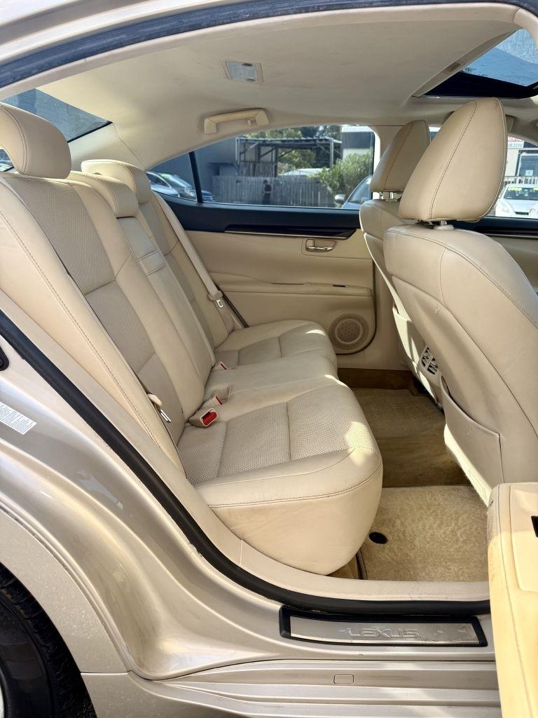 Lexus ES 350 Sedan 2014