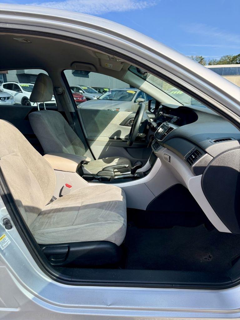 Honda Accord LX Sedan CVT 2013