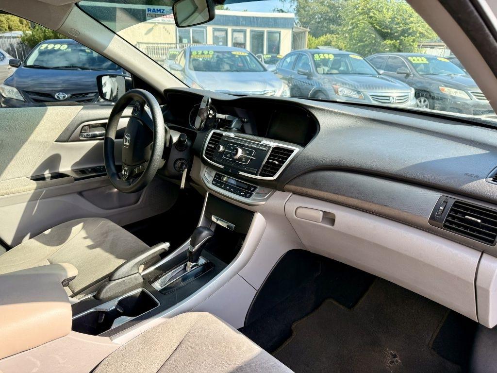 Honda Accord LX Sedan CVT 2013