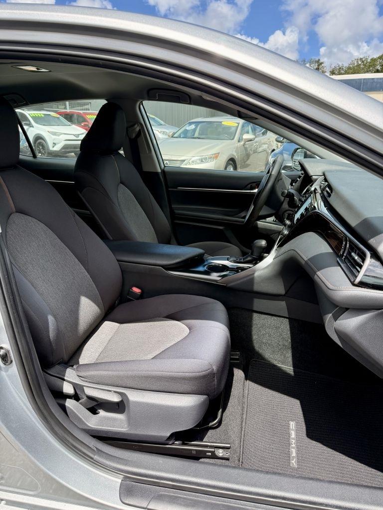 Toyota Camry L 2019