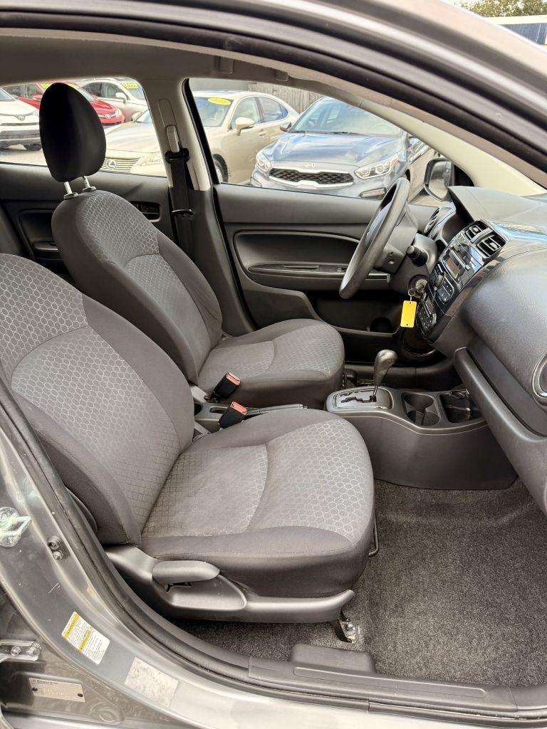 Mitsubishi Mirage ES 2015