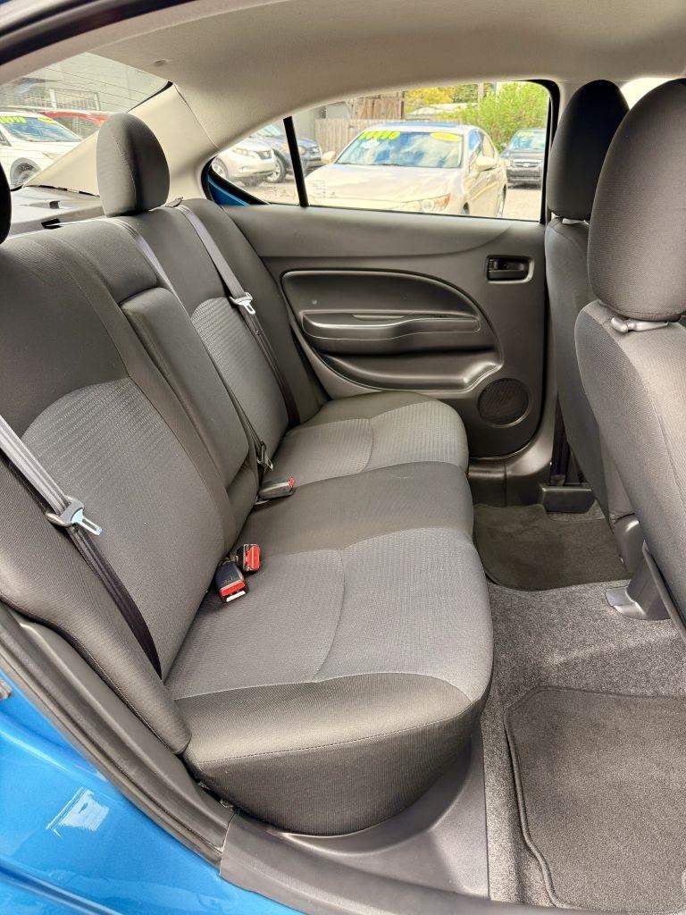Mitsubishi Mirage G4 ES 2024
