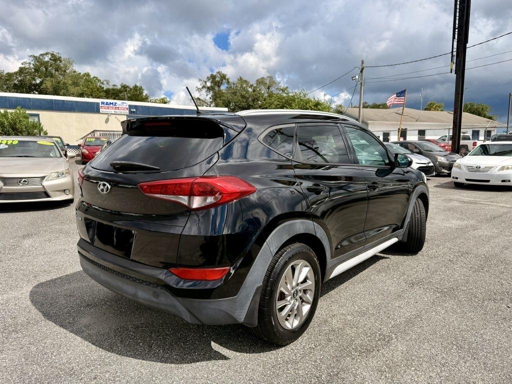 Hyundai Tucson SE 2017