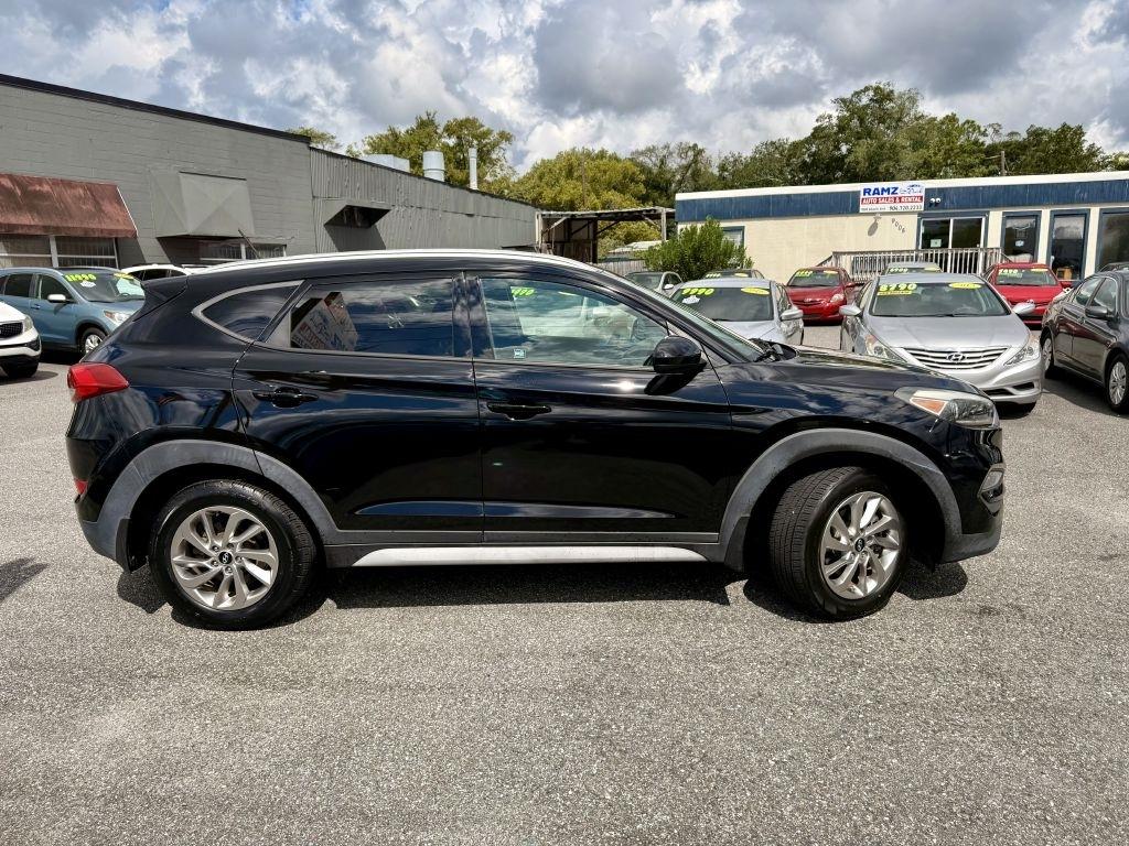 Hyundai Tucson SE 2017