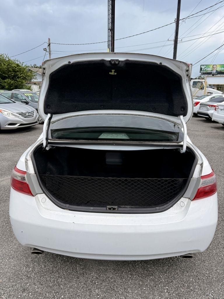 Toyota Camry SE V6 6-Spd AT 2009