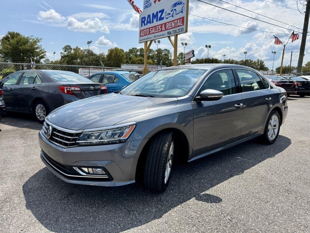 Volkswagen Passat SE 2018