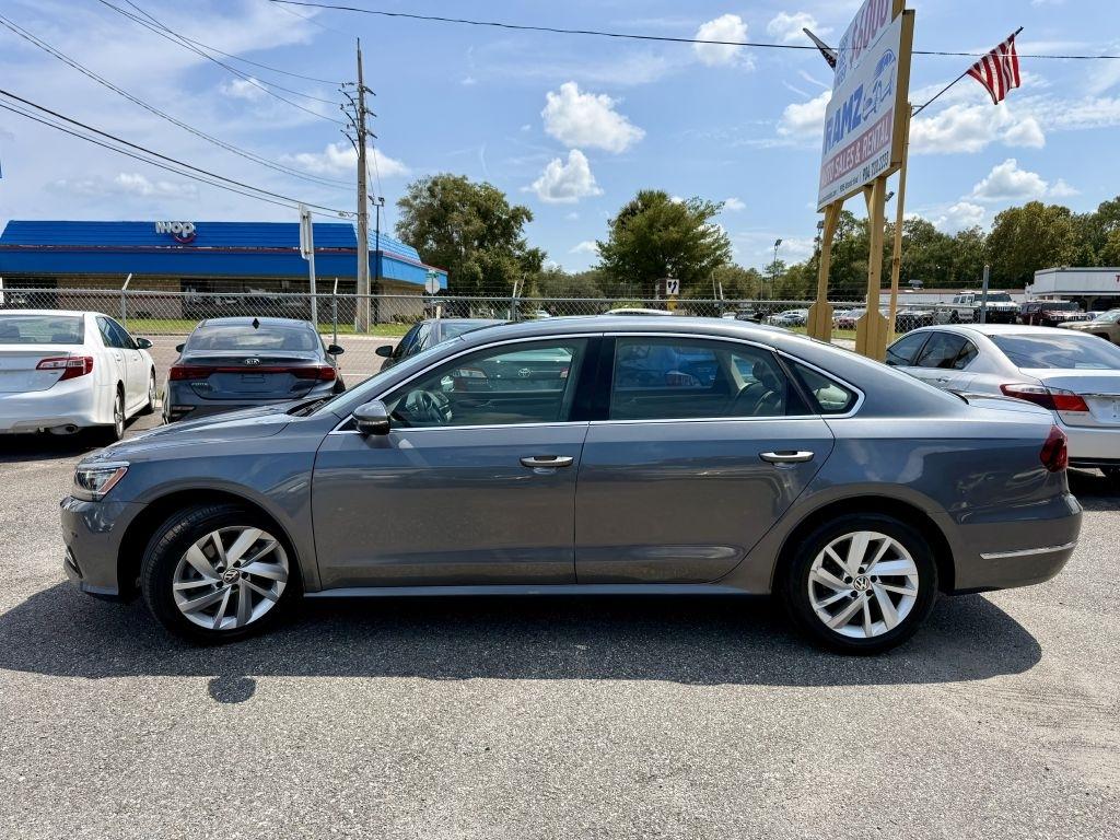 Volkswagen Passat SE 2018
