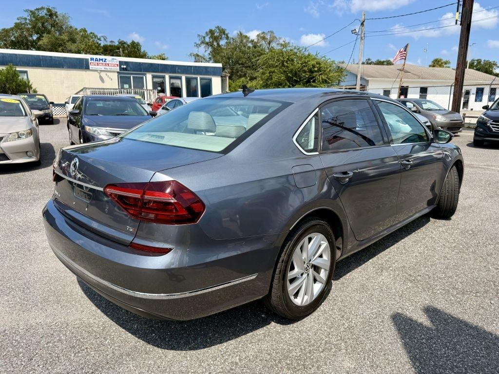 Volkswagen Passat SE 2018