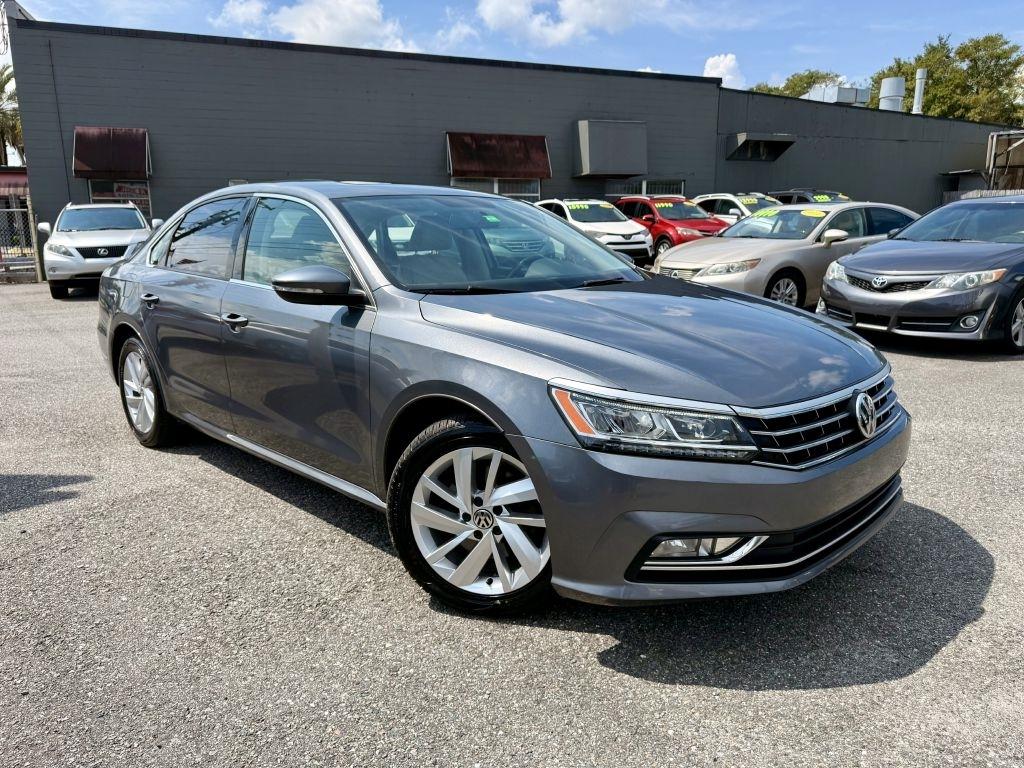 Volkswagen Passat SE 2018
