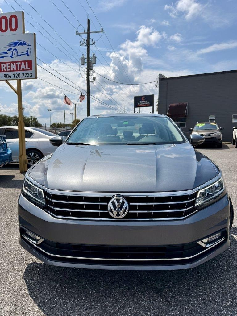 Volkswagen Passat SE 2018
