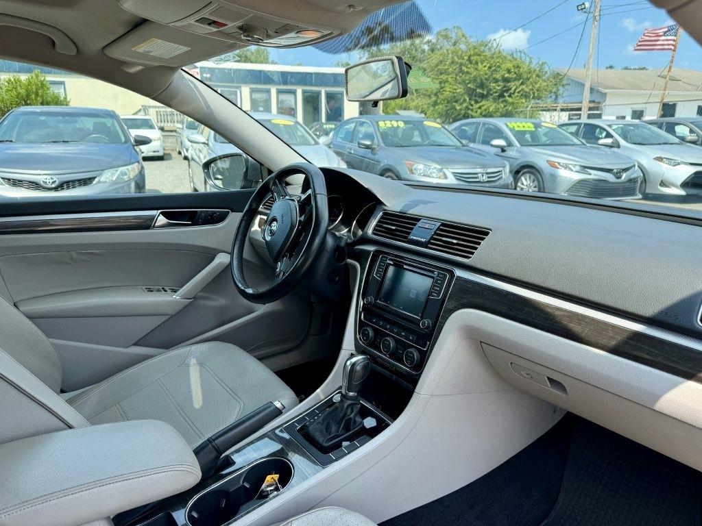 Volkswagen Passat SE 2018