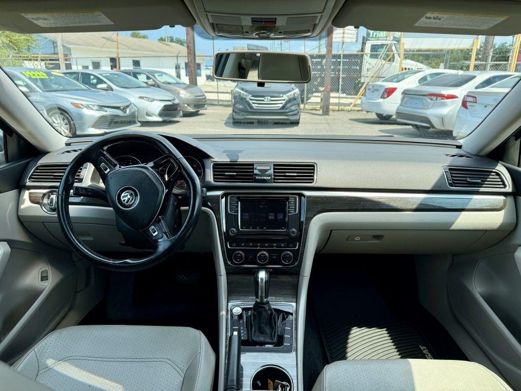 Volkswagen Passat SE 2018