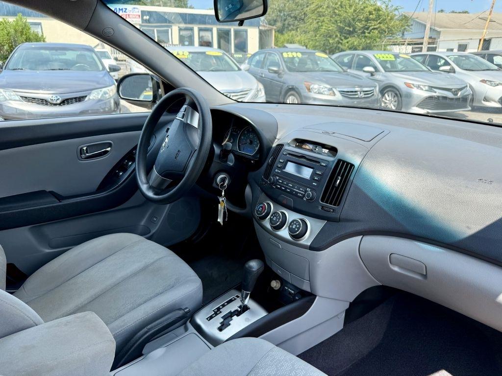 Hyundai Elantra SE 2010