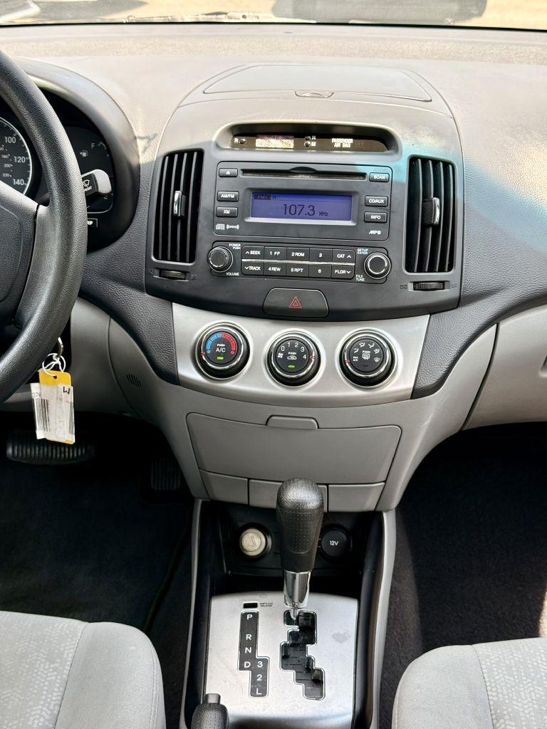 Hyundai Elantra SE 2010