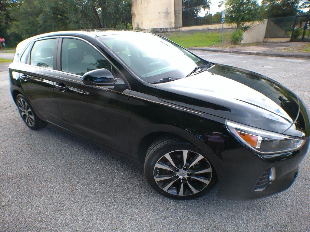 Hyundai Elantra GT Base 6A 2020