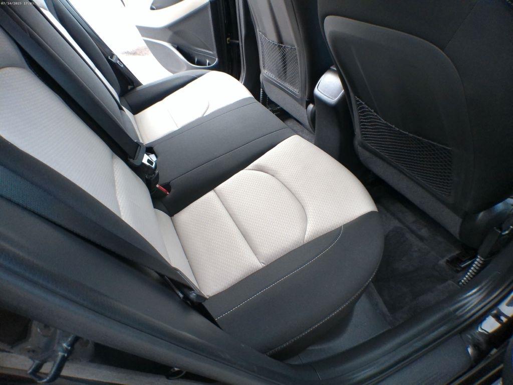 Hyundai Elantra GT Base 6A 2020