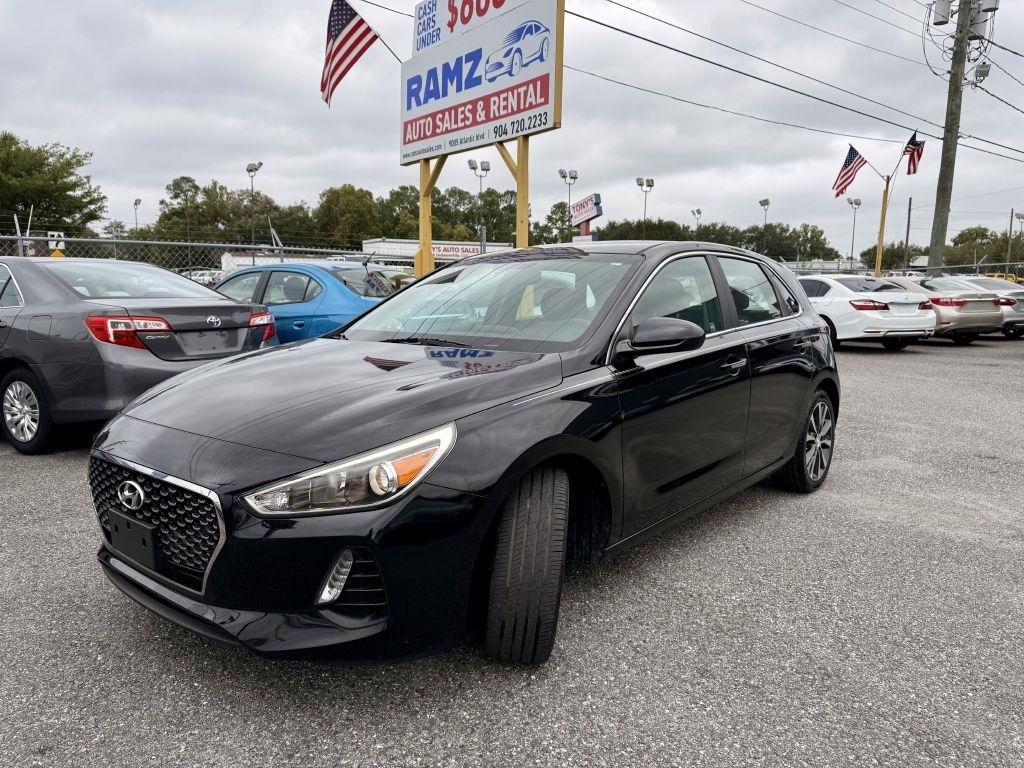 Hyundai Elantra GT Base 6A 2020