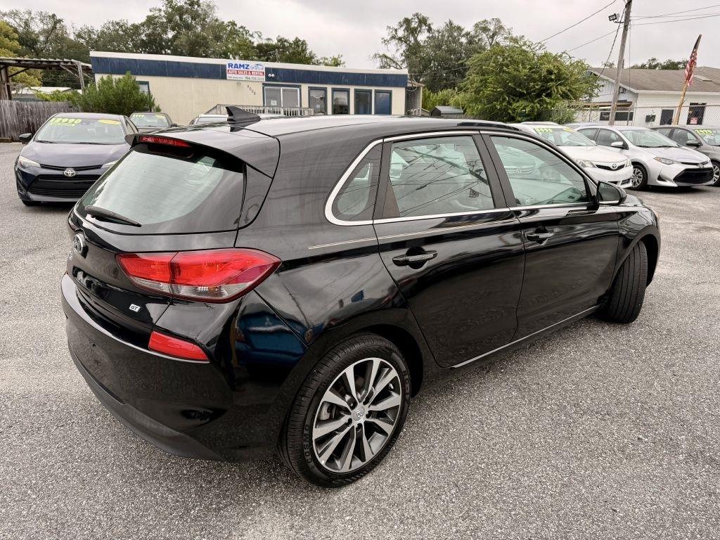 Hyundai Elantra GT Base 6A 2020