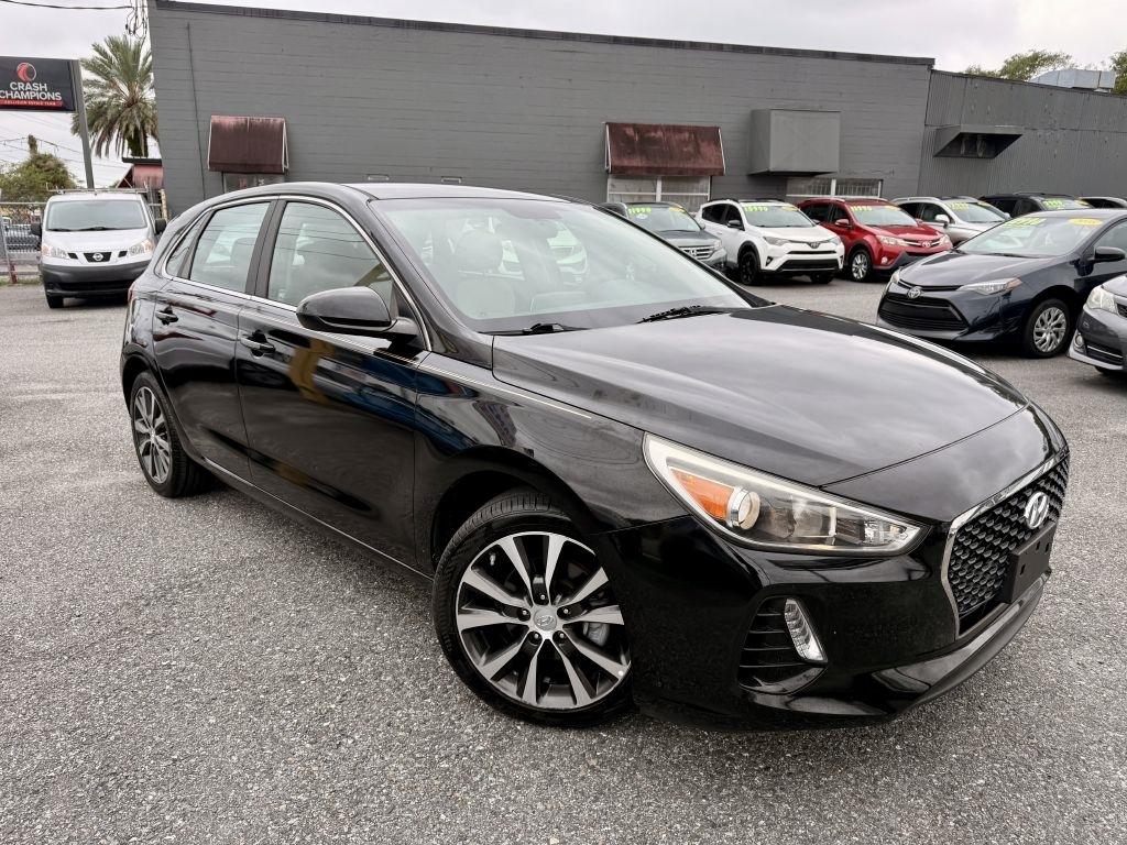 Hyundai Elantra GT Base 6A 2020