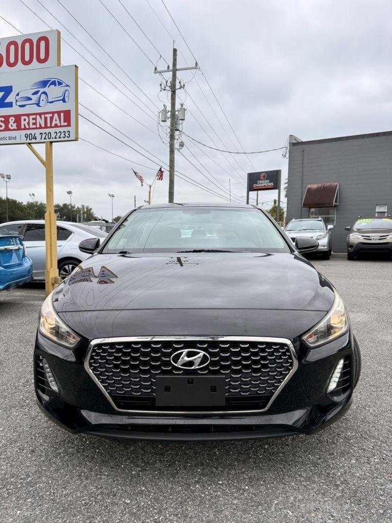 Hyundai Elantra GT Base 6A 2020