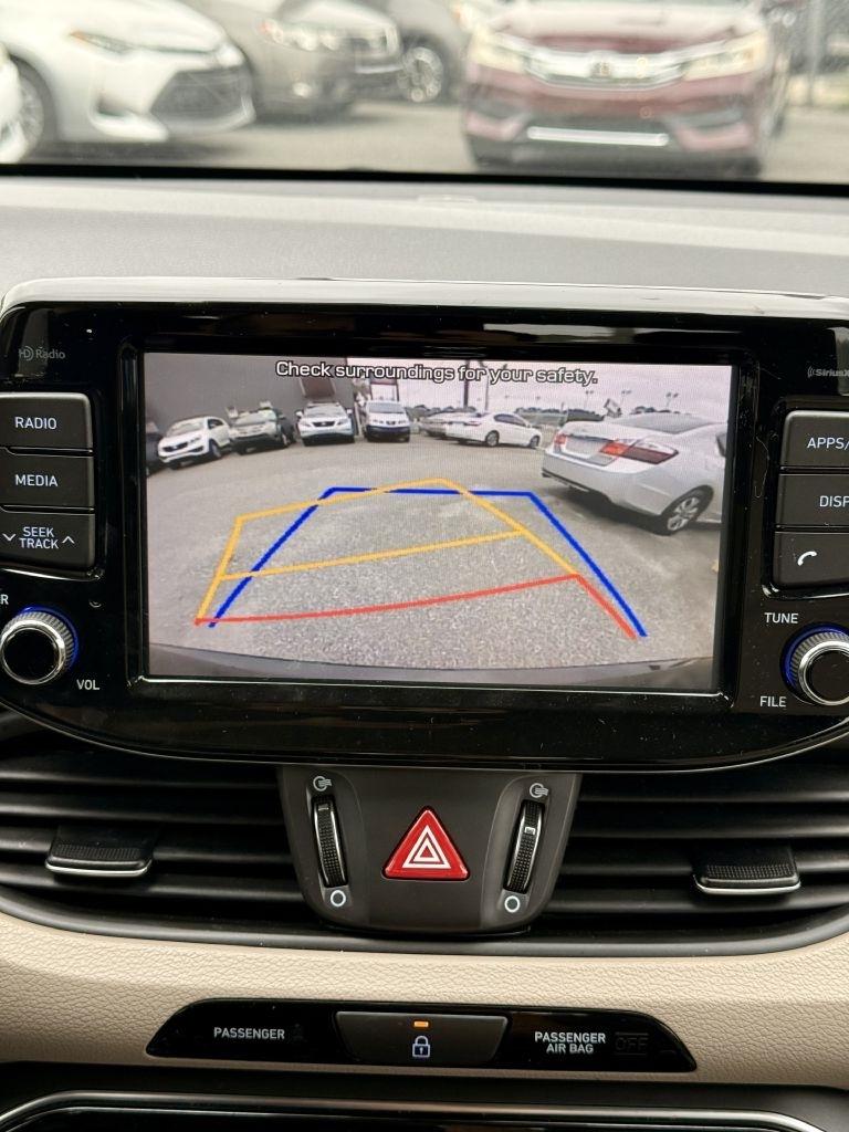 Hyundai Elantra GT Base 6A 2020