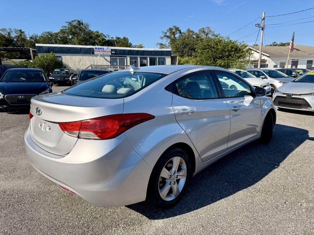Hyundai Elantra GLS A/T 2011